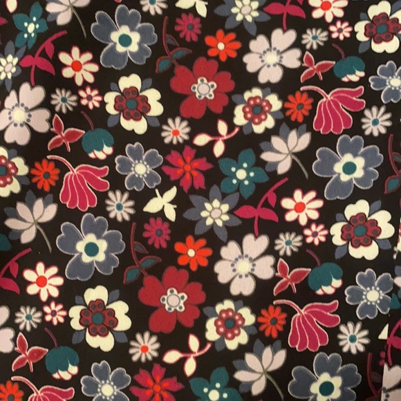 Express Reversible Tank Top - Picture 3 of 6